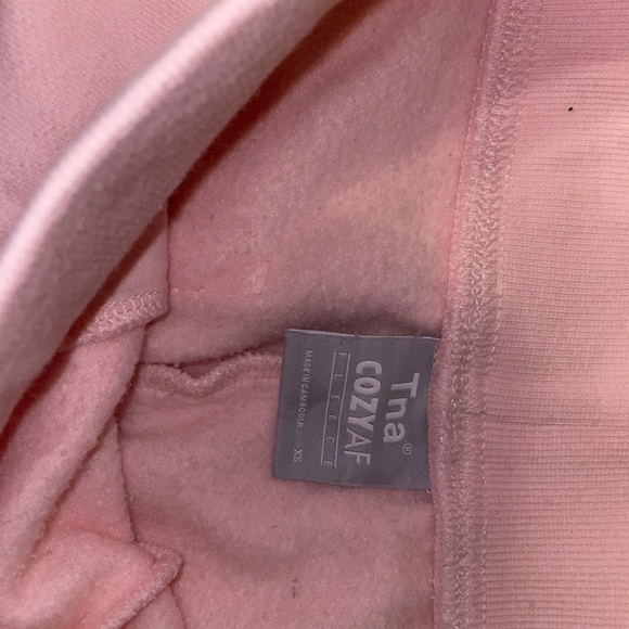 TNA COZY AF PERFECT POCKET SHORTS - Picture 3 of 3